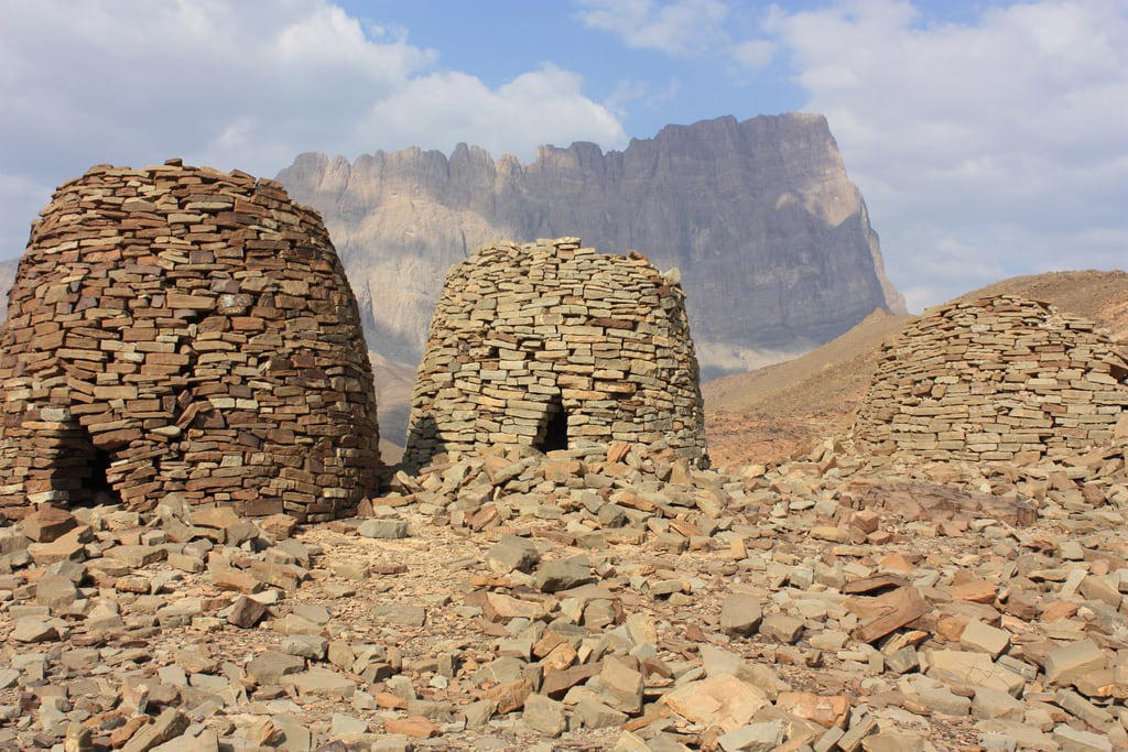 Изображение на Bat Archaeological Site. alayn tombs beehivetombs quburjuhhal oman tomb unescoworldheritagelist unescoworldheritage unesco worldheritagelist worldheritage heritage worldheritagesite archaeologicalsites archaeology site bat alkhutm necropolis 2010