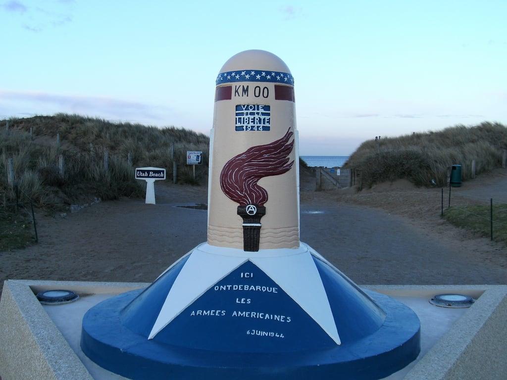 ภาพของ km 0 de la Voie de la Liberté. beach liberty utah worldwarii overlord marker normandie normandy dday km 1944 borne landings kilometre libertyroad km00 voiedelaliberte