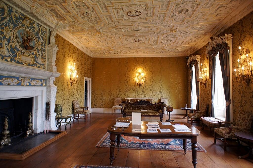 Imagem de Boston Manor. georgian statelyhome hounslow bostonmanor jacobean bostonmanorhouse