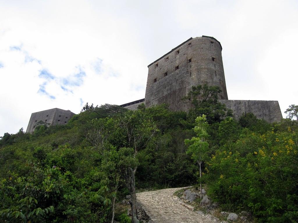 Image of Citadelle La Ferrière. haiti unescoworldheritagesite sanssouci hispaniola caphaitien milot caphaïtien henrichristophe lacitadelldelaferrière lacitadellelaferriere