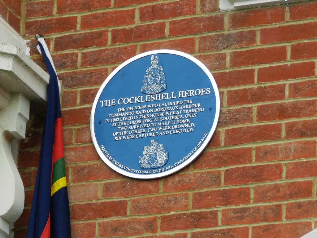 תמונה של The Cockleshell Heroes. portsmouth blueplaque royalmarines openplaques:id=11705 operationfrankton cockleshellheroes