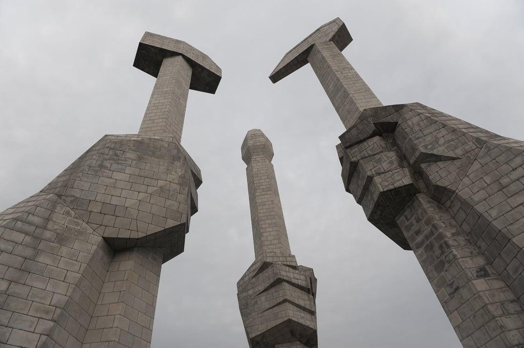 Imagem de Korean Workers Party Monument. party monument north korea communist founding pyongyang dprk