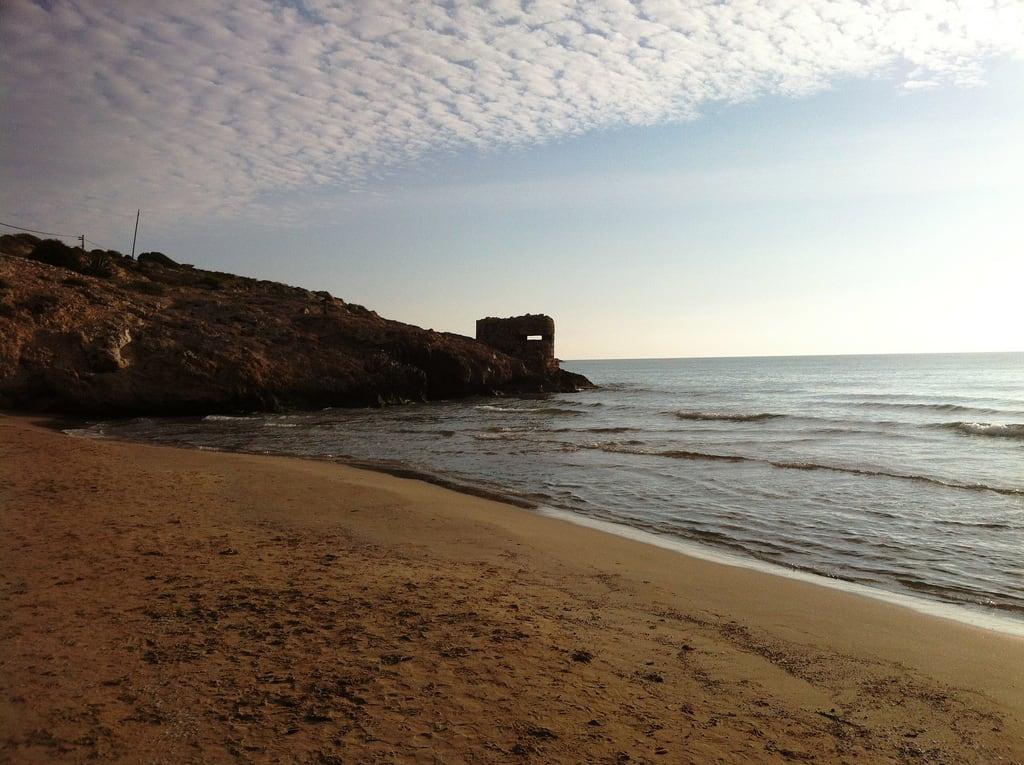 Billede af Platja del Far. bunker sitges senderisme platja defensa guerracivil vilanovailageltrú memòriahistòrica institutdestudispenedesencs