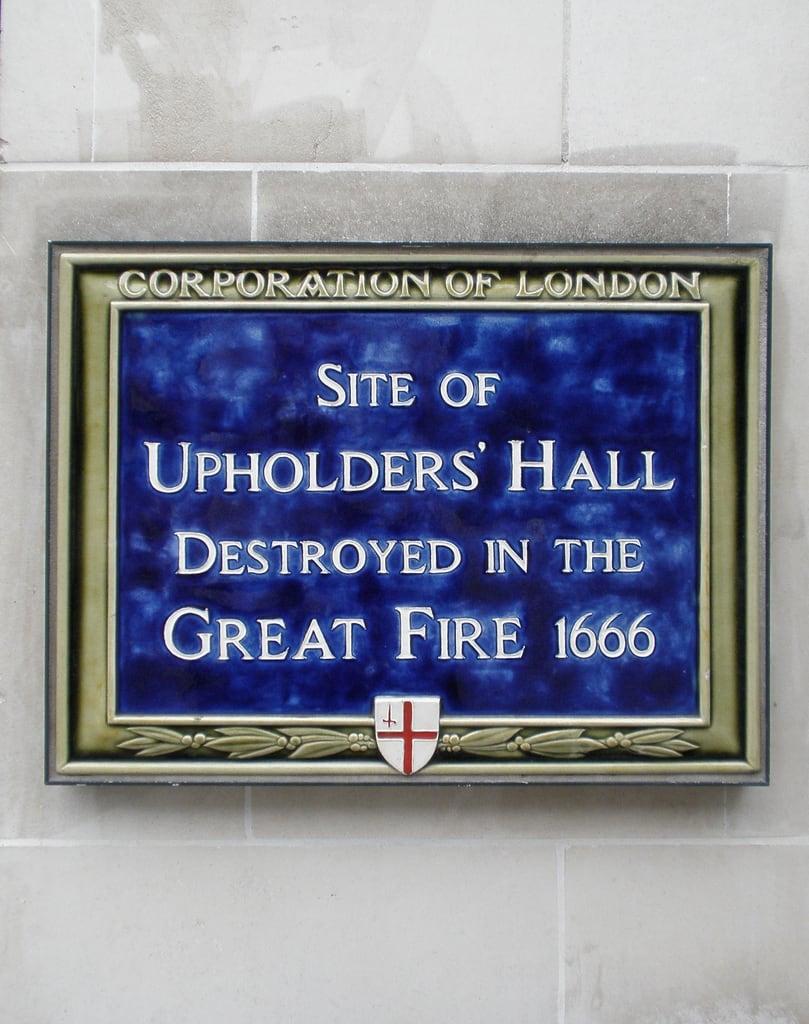 Imagine de Upholders' Hall. city london gardens churches