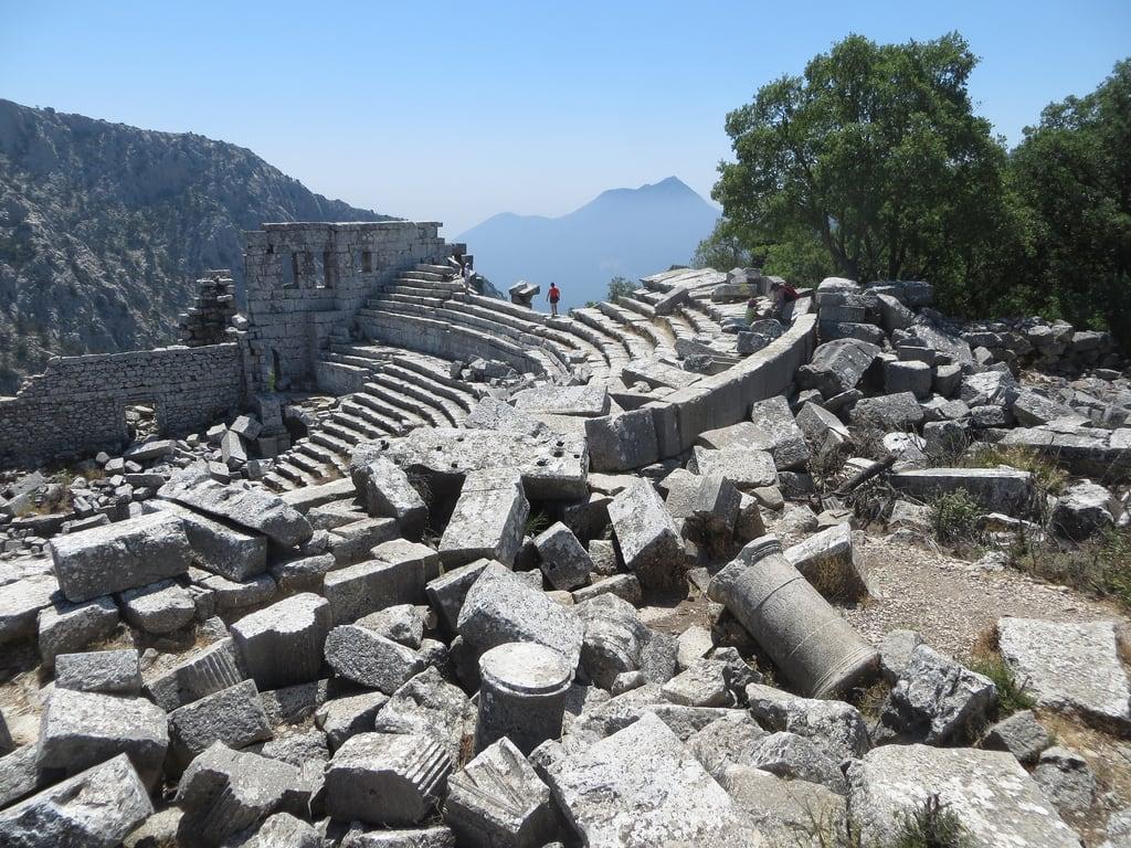 Εικόνα από Τερμησσός. greek ruins theater column inscription pleiades:depicts=639139