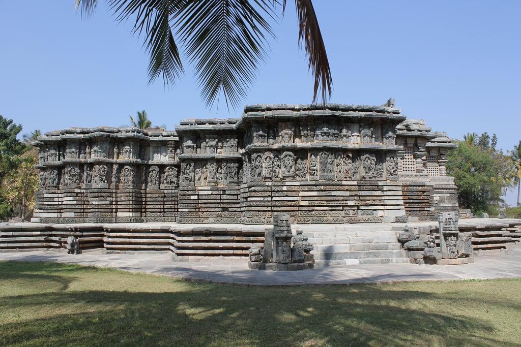 Image of Kedareswara Temple. india halebidu kedareswaratemple kedareswara kedareshwara hoysala shiva ishwara temple karnataka hindutemple 2013