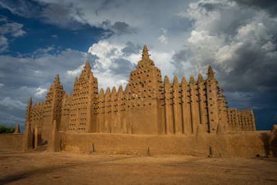 Mali: beeld van steden, kust en landschap bij onafhankelijke prijsvergelijkingen voor supermarkten, restaurants en kosten van leven voor reizigers en expats.